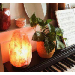 NATURAL HIMALAYAN ROCK SALT LAMP
