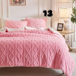 Gorgeous Geometric Style Fleece Queen to King Size Comforter Set