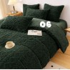 Gorgeous Geometric Style Fleece Queen to King Size Comforter Set