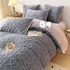 Gorgeous Geometric Style Fleece Queen to King Size Comforter Set