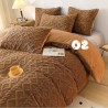 Gorgeous Geometric Style Fleece Queen to King Size Comforter Set