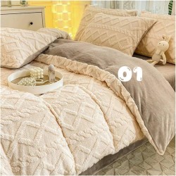 Gorgeous Geometric Style Fleece Queen to King Size Comforter Set