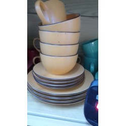 16 piece ceramic dinner set/service - Orange with speckle effect